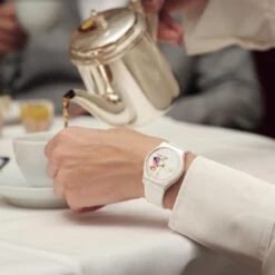 Swatch HOW MAJESTIC GZ711 Unisexuhr -Swatch || Tissot Verkäufe 617b8640 e3dc 45e5 a05b dc8baf3fb19c